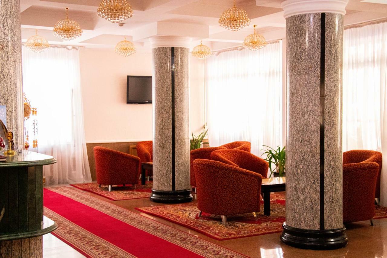 Altyn Dala Hotel Astaná Exterior foto